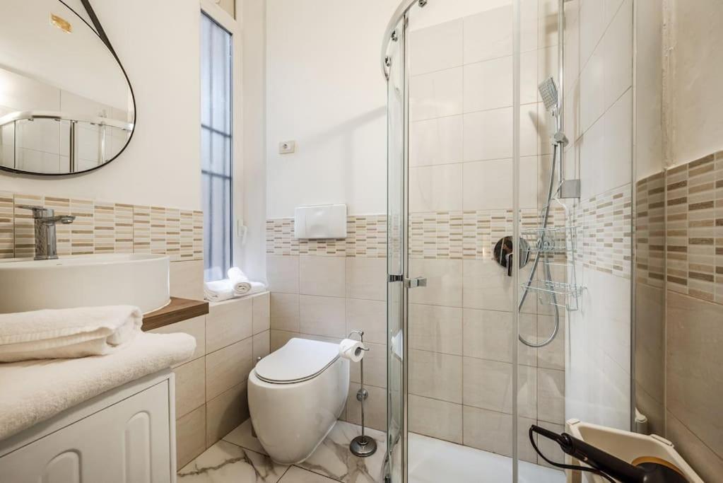 Centrale'S Nest - Elegant Apt Close To Central Station Milan Bagian luar foto