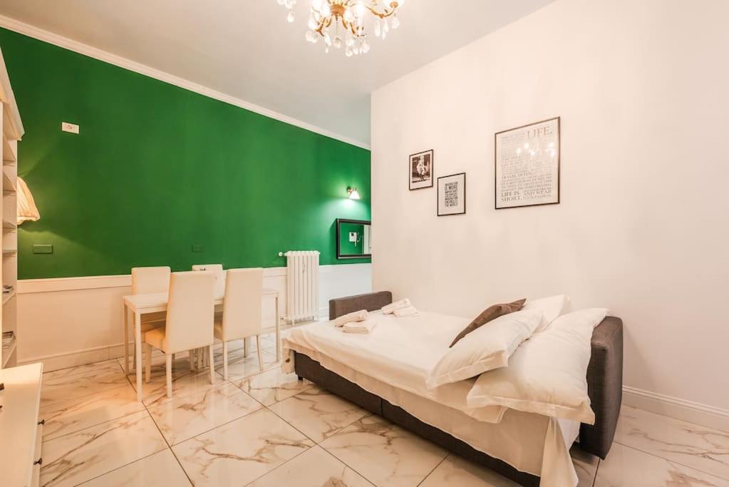 Centrale'S Nest - Elegant Apt Close To Central Station Milan Bagian luar foto
